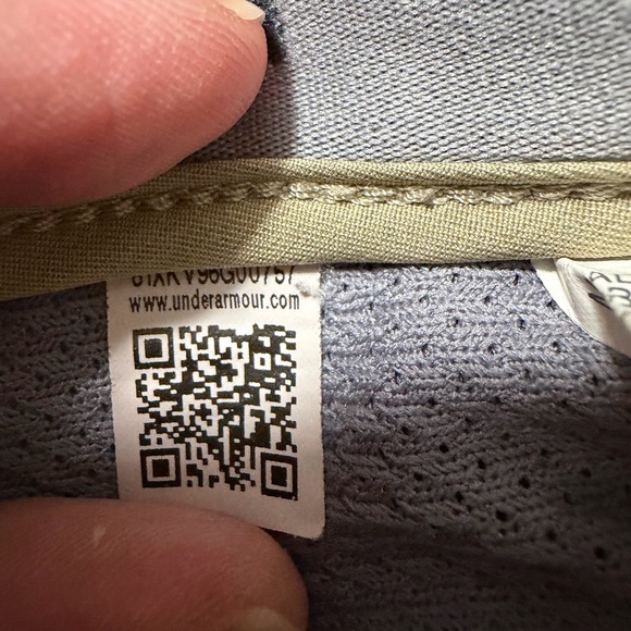 Under armour boys Khaki Flat Front Shorts size 12 - Picture 5 of 6